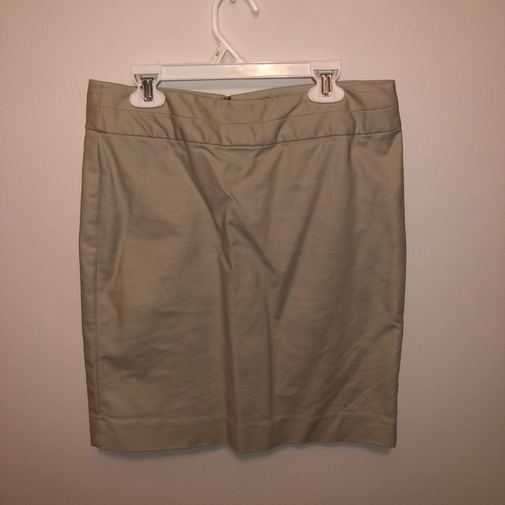 Banana republic skirt. Khaki colored